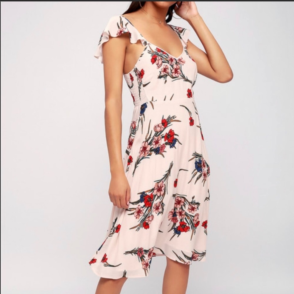 NWT Lulus Blush floral print midi dress